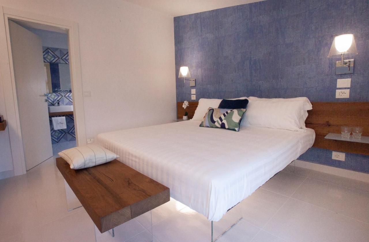 Aquamaris Design Suite & Spa เพสตุม ภายนอก รูปภาพ