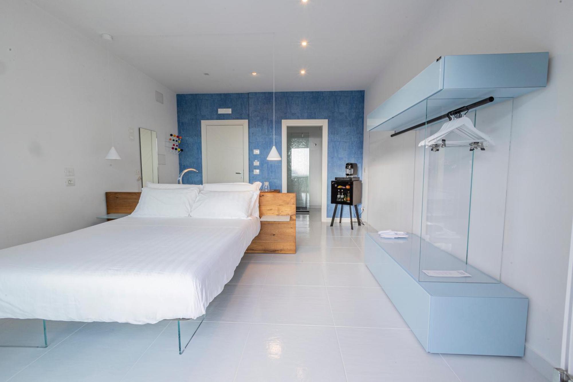 Aquamaris Design Suite & Spa เพสตุม ภายนอก รูปภาพ